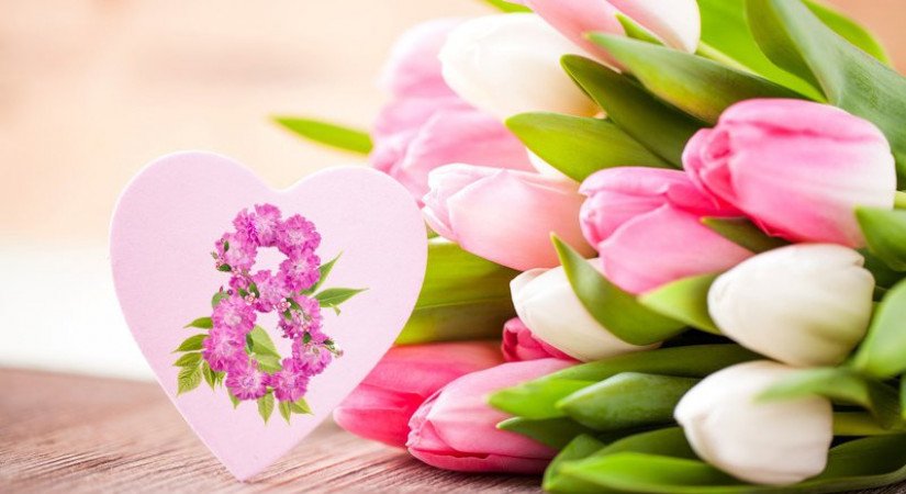 Дорогие женщины, поздравляем Вас с Международным Женским Днем - 8 Марта!