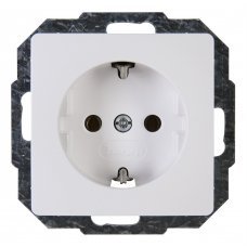 Розетка HK05 одинарная с заземлением