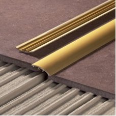 Защитная вдавливаемая узкая рейка LW 30 золотой 1000х30мм