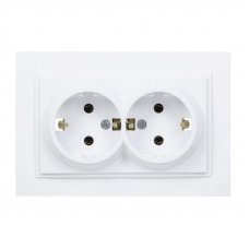 Розетка двойная с заземлением Despina 102-190004-120