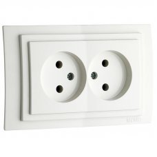 Розетка двойная без заземления Larissa 103-191905-121