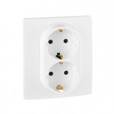 Розетка двойная с заземлением 672223 Etika